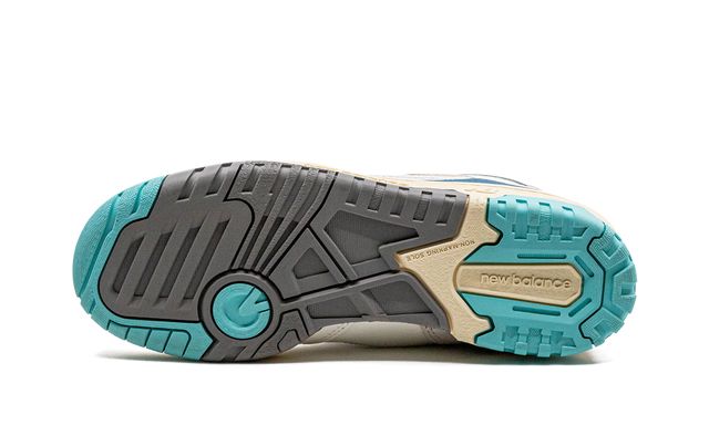 New Balance 550 Sea Salt Yellow