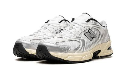 New Balance 530 Wit / Zilver
