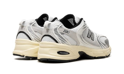 New Balance 530 Wit / Zilver