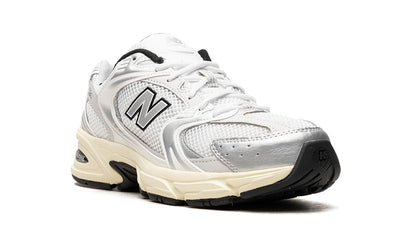 New Balance 530 Wit / Zilver