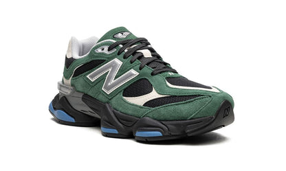 New Balance 9060 Bosgroen
