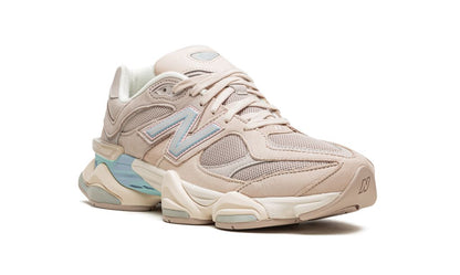 New Balance 9060 Ivoor