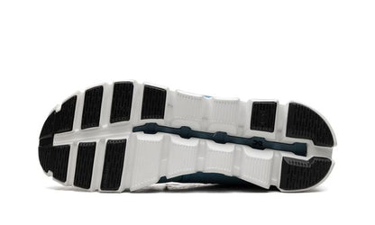 On Running Cloud 5 Niagara Blue Black